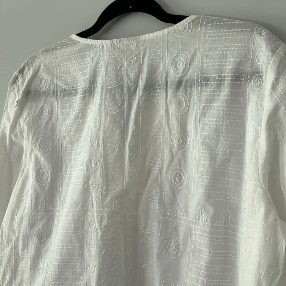 Chico’s Women’s Cotton Top with Micro Embroidery Size Chico’s 2 Medium - Picture 9 of 9